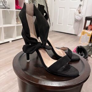 Black Ankle bow wrap Suede High Heels women’s size 7.5. Halloween cat